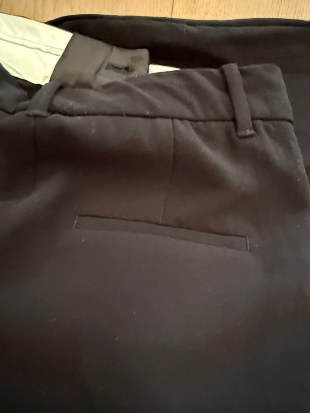 Wilfred black effortless crop Crepette. Size 2 - Picture 8 of 8